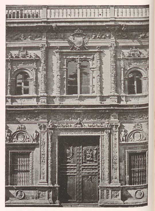 Detalle-Fachada-Ayuntamiento-de-Sevilla-1900
